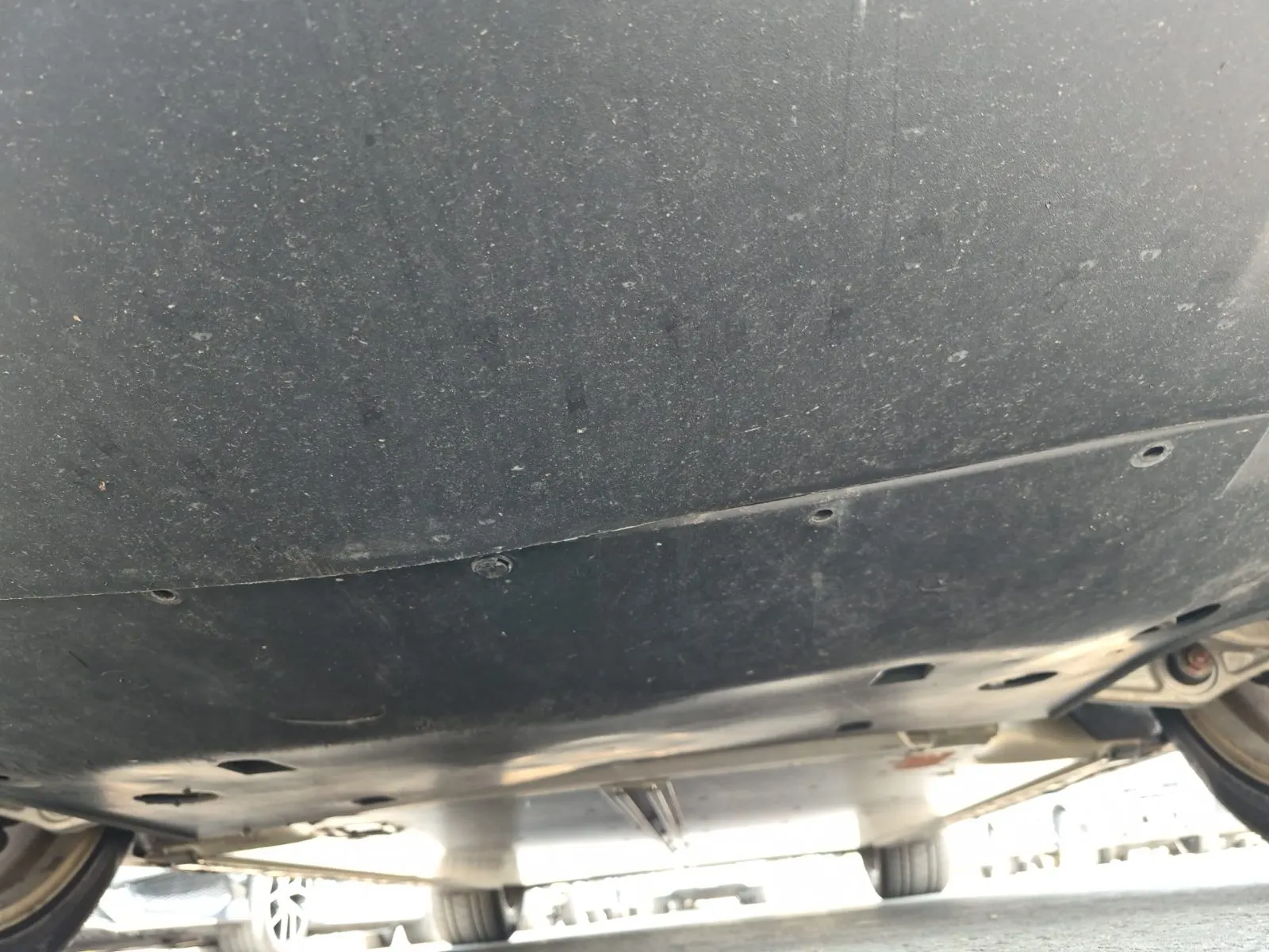 Undercarriage - Front Photo