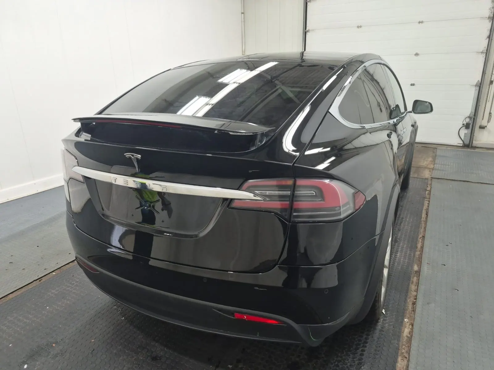 Passenger Rear 3/4 Photo