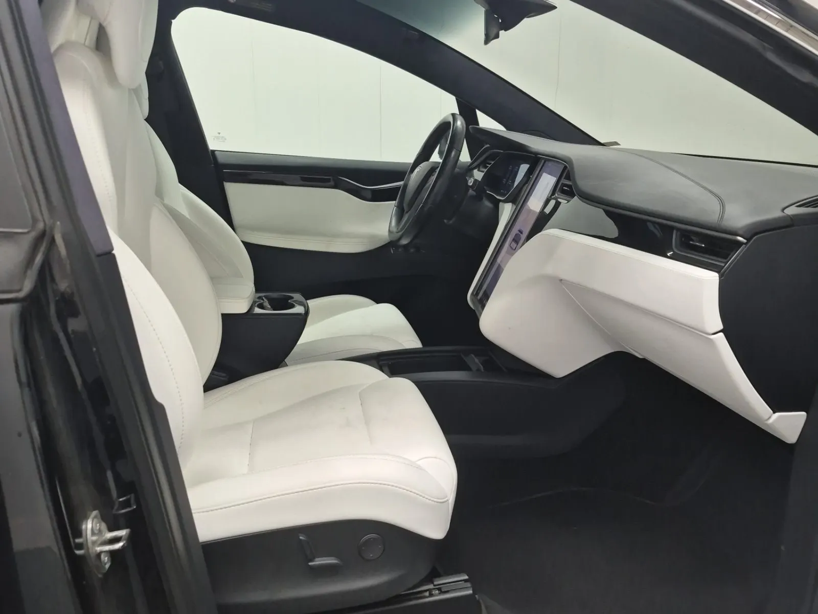 Right Side Interior Photo
