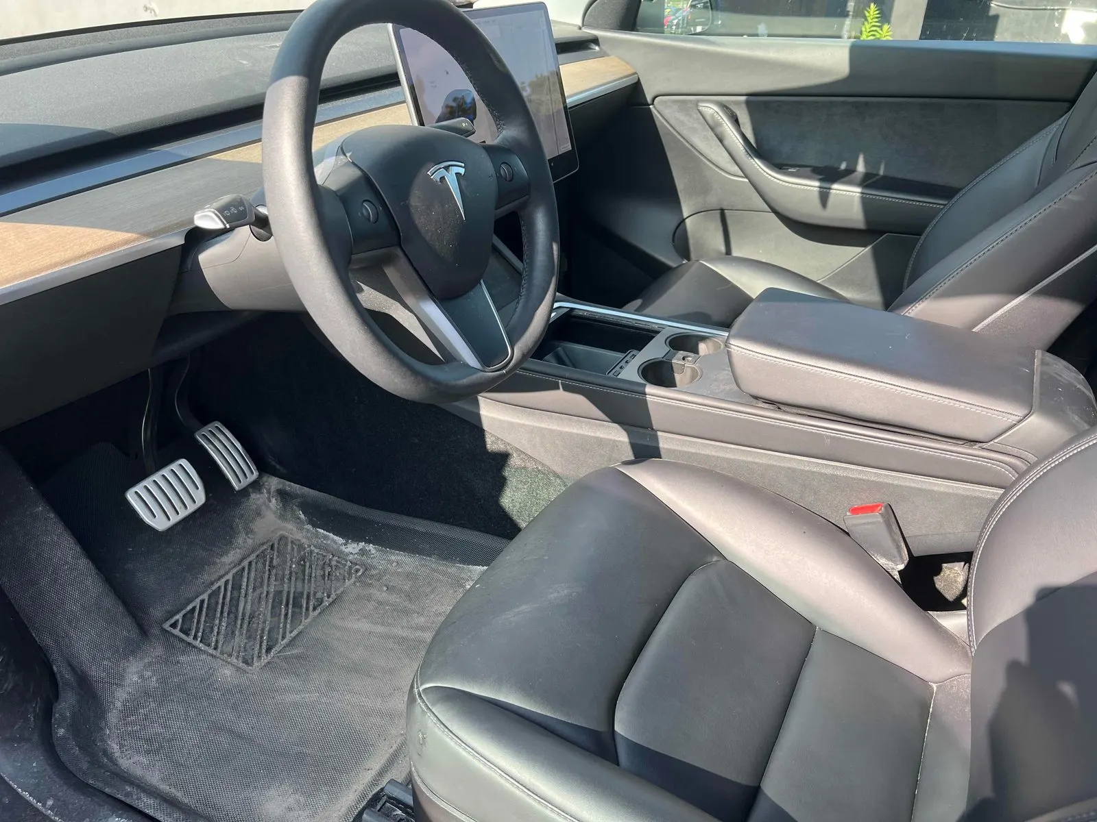 Interior driver side