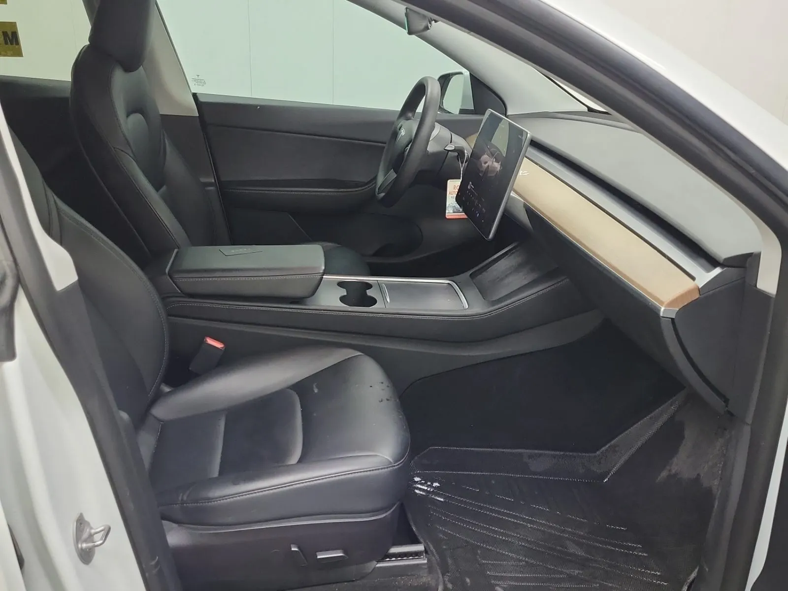 Right Side Interior Photo