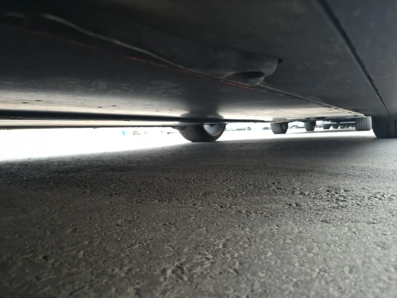 Undercarriage - Driver Photo
