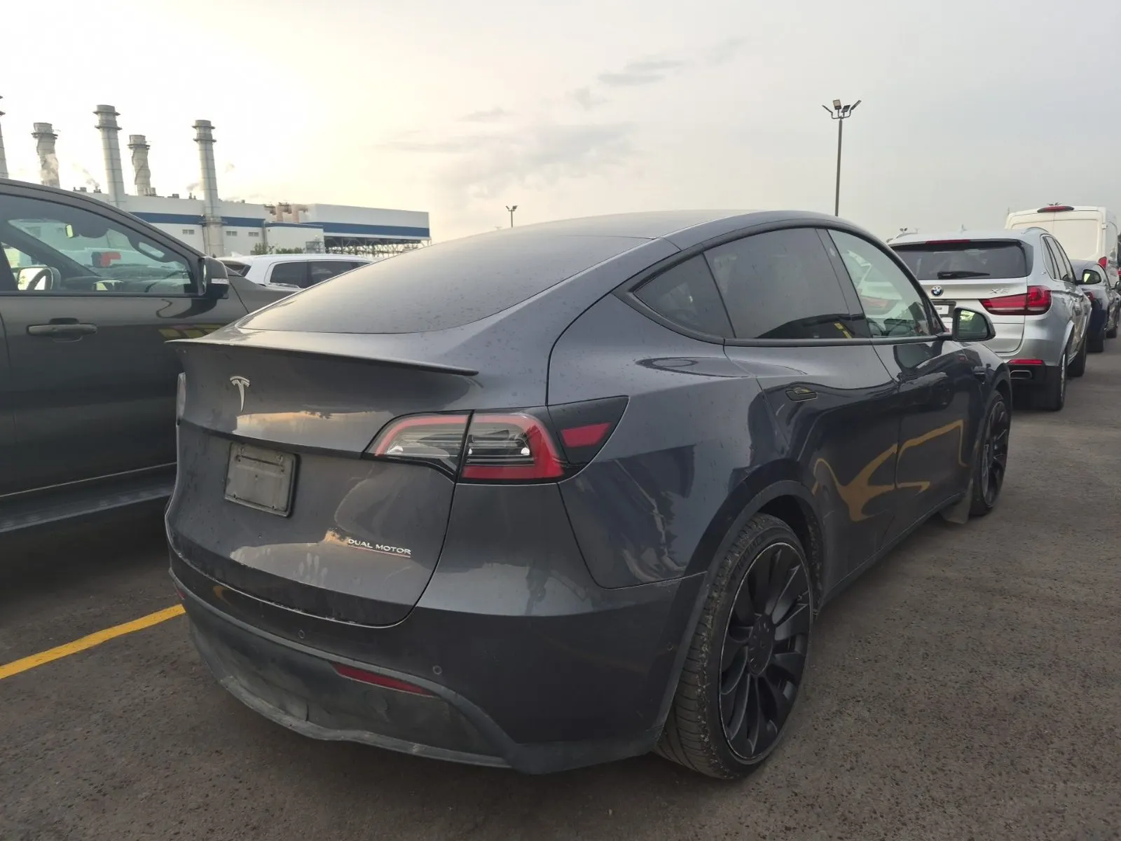 Passenger Rear 3/4 Photo