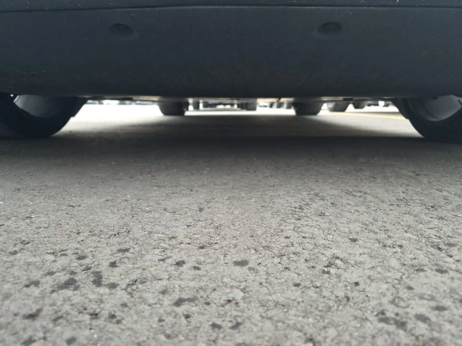 Undercarriage - Front Photo