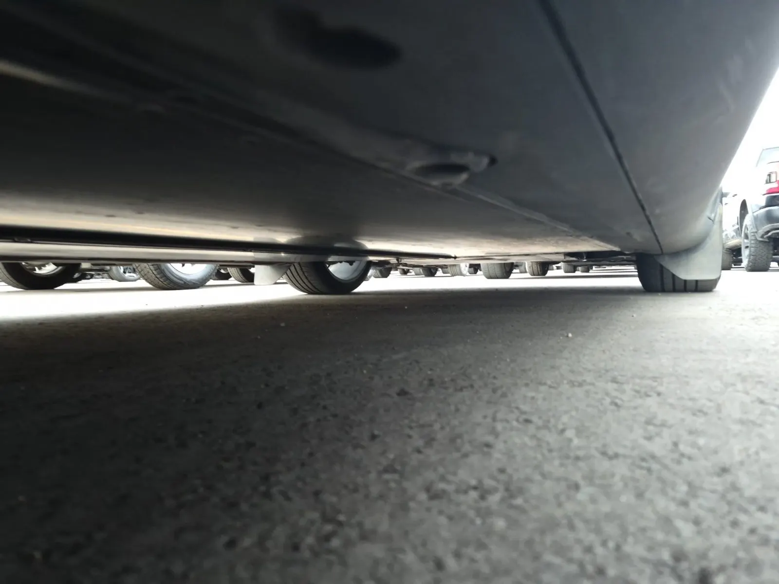 Undercarriage - Passenger Photo
