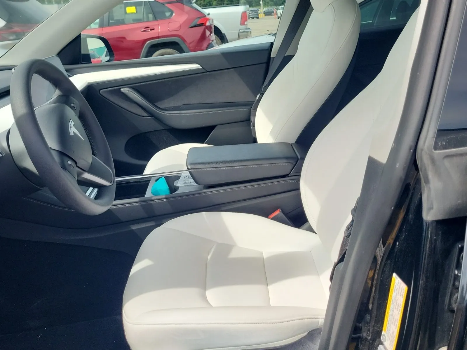 Front Interior Photo