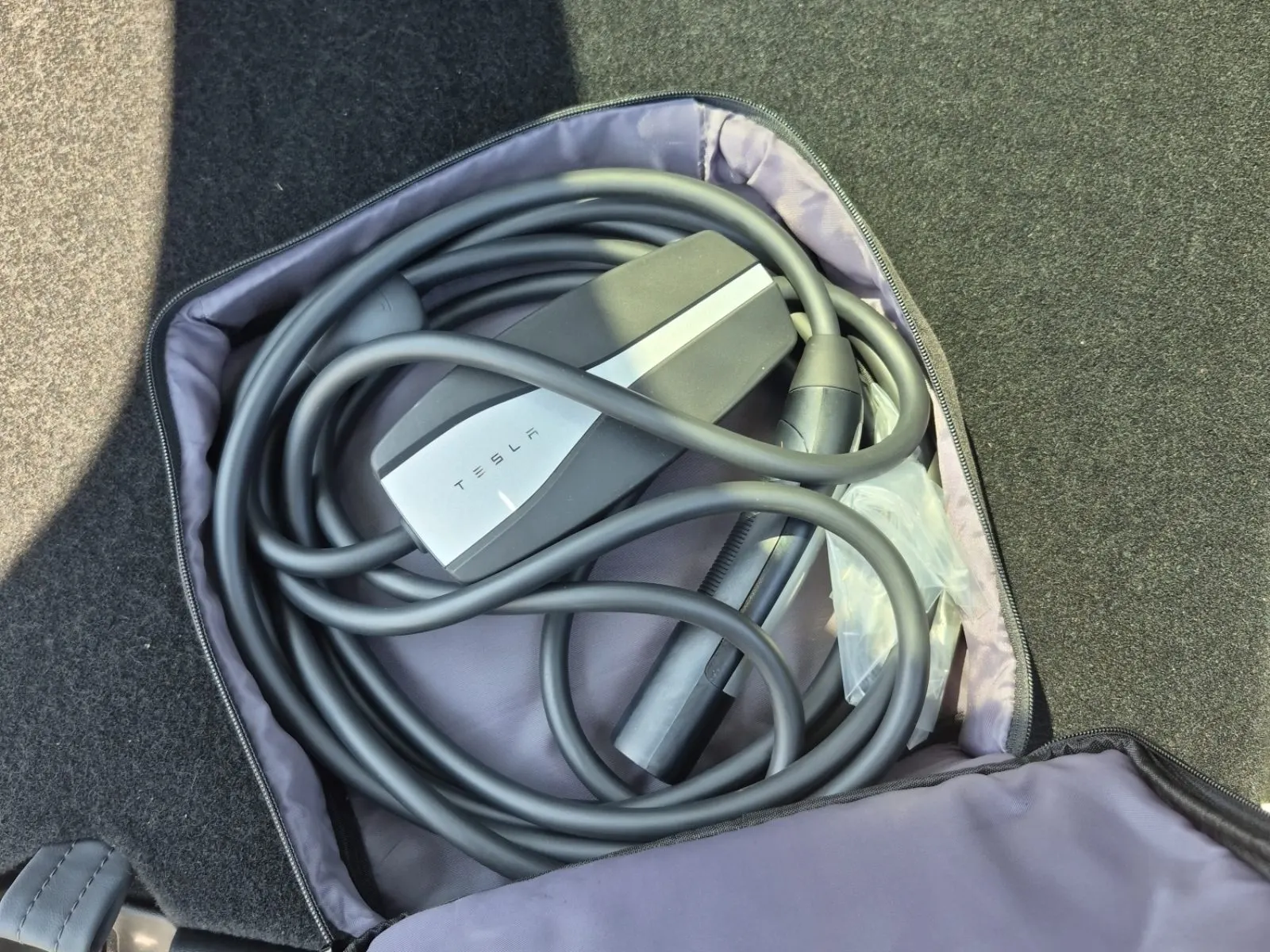 Charging Cable Photo