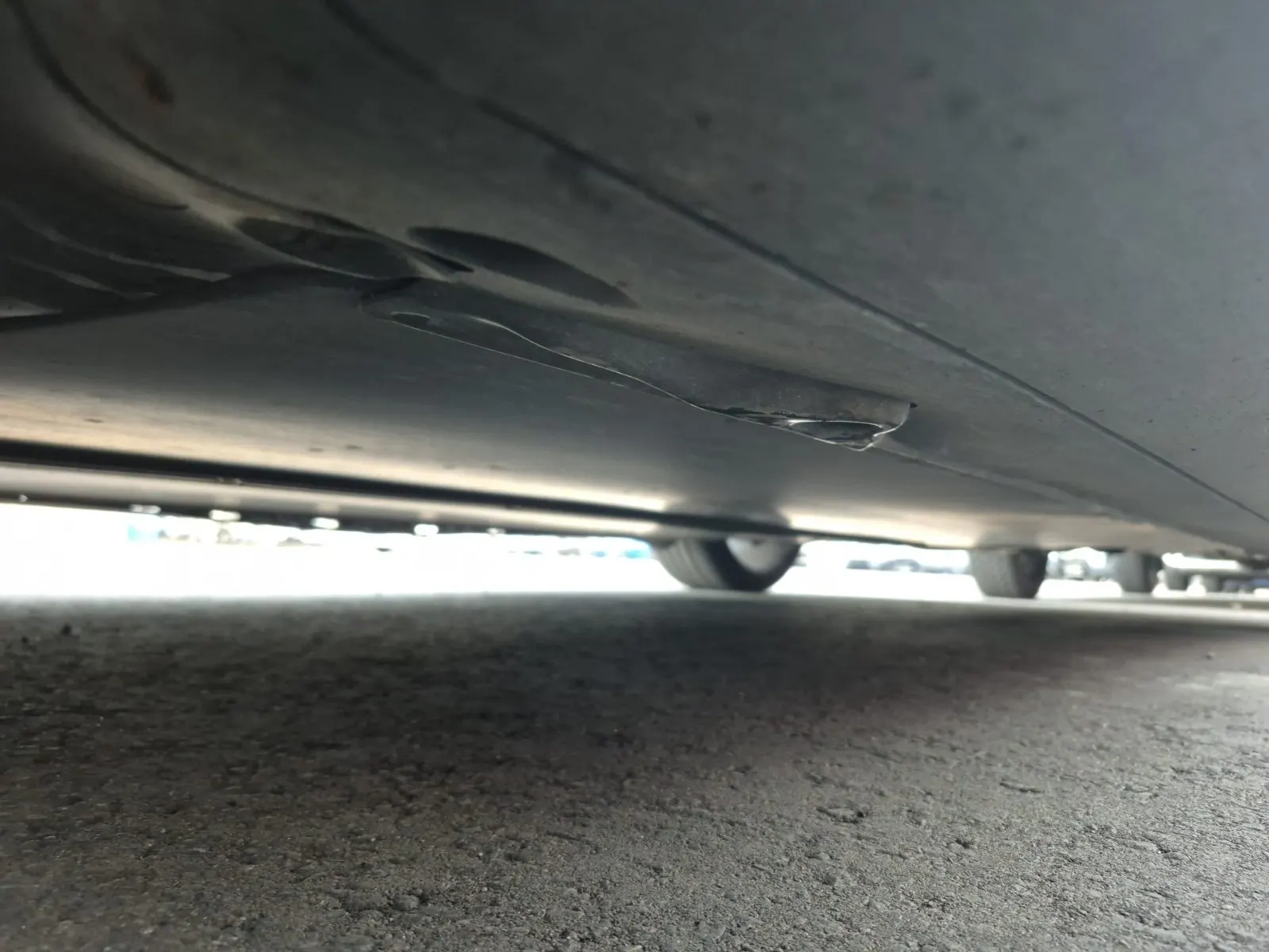 Undercarriage - Driver Photo