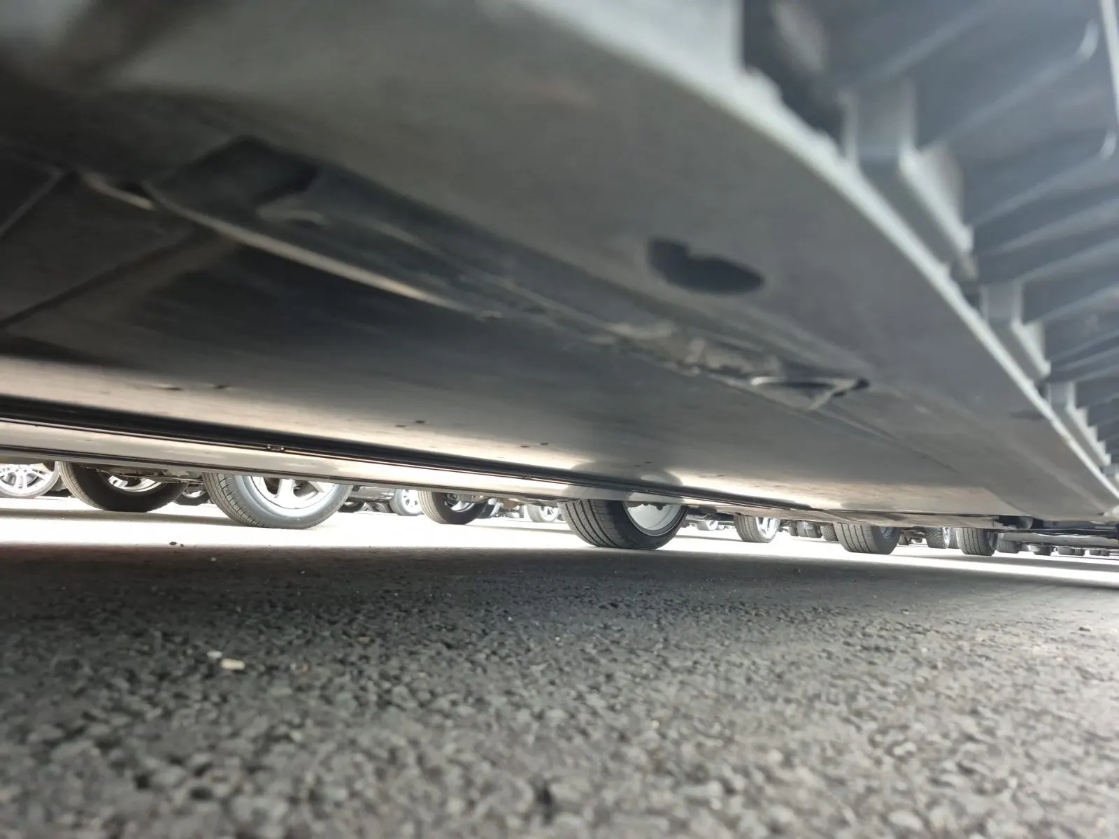 Undercarriage - Passenger Photo