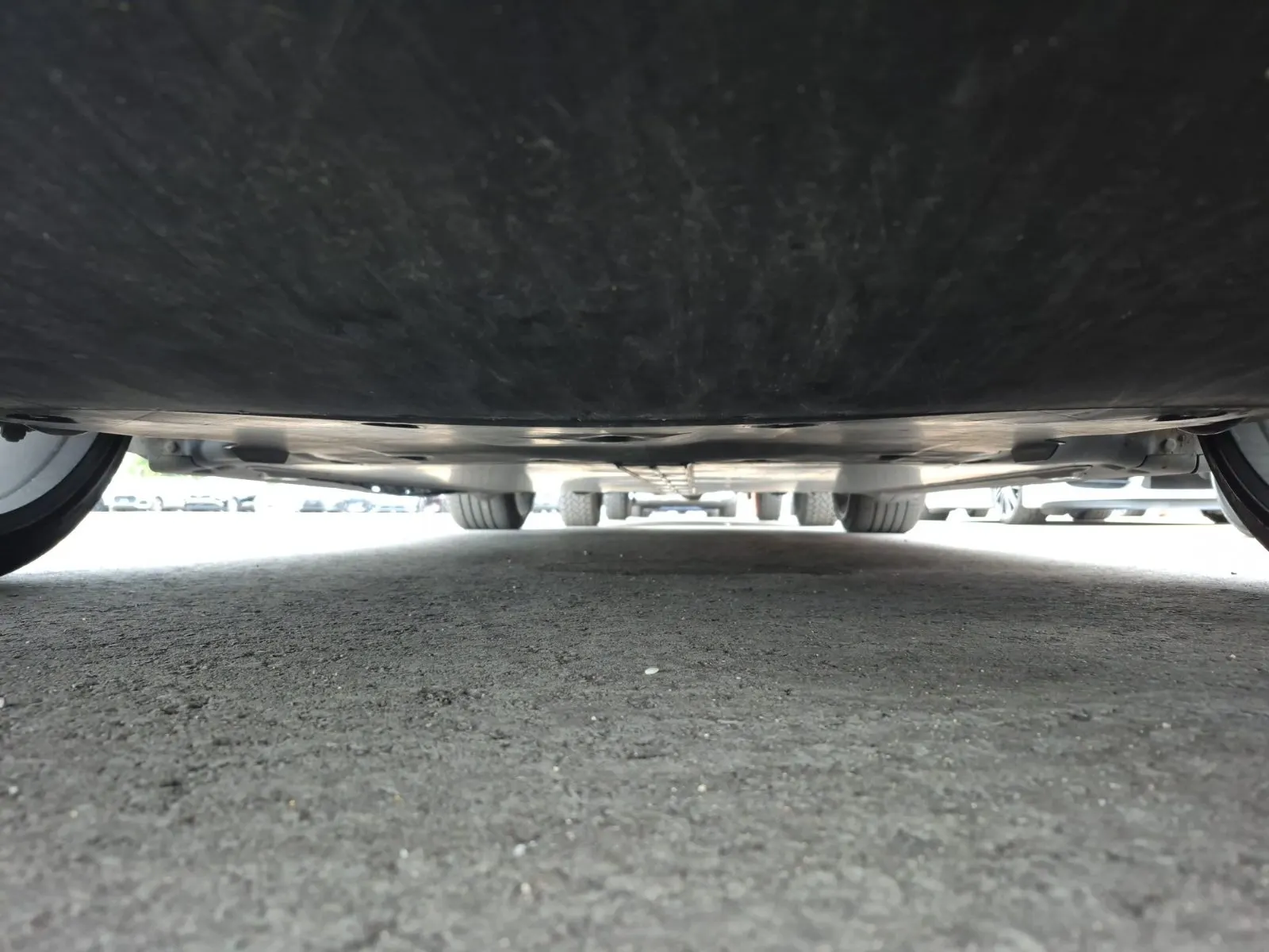 Undercarriage - Front Photo