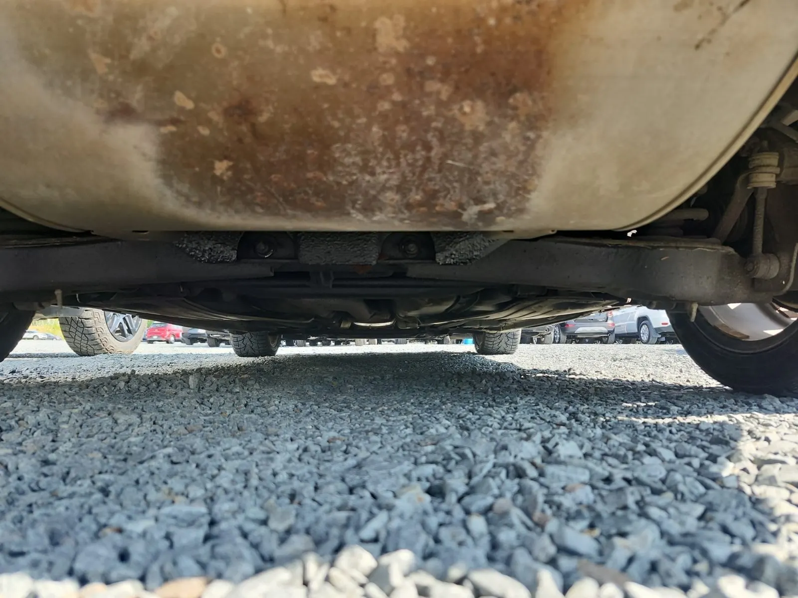 Undercarriage - Rear Photo