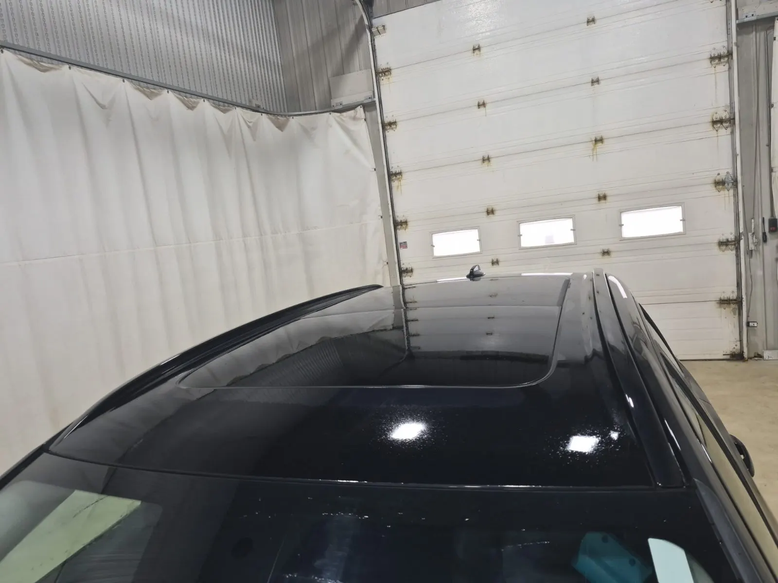Exterior Roof Photo