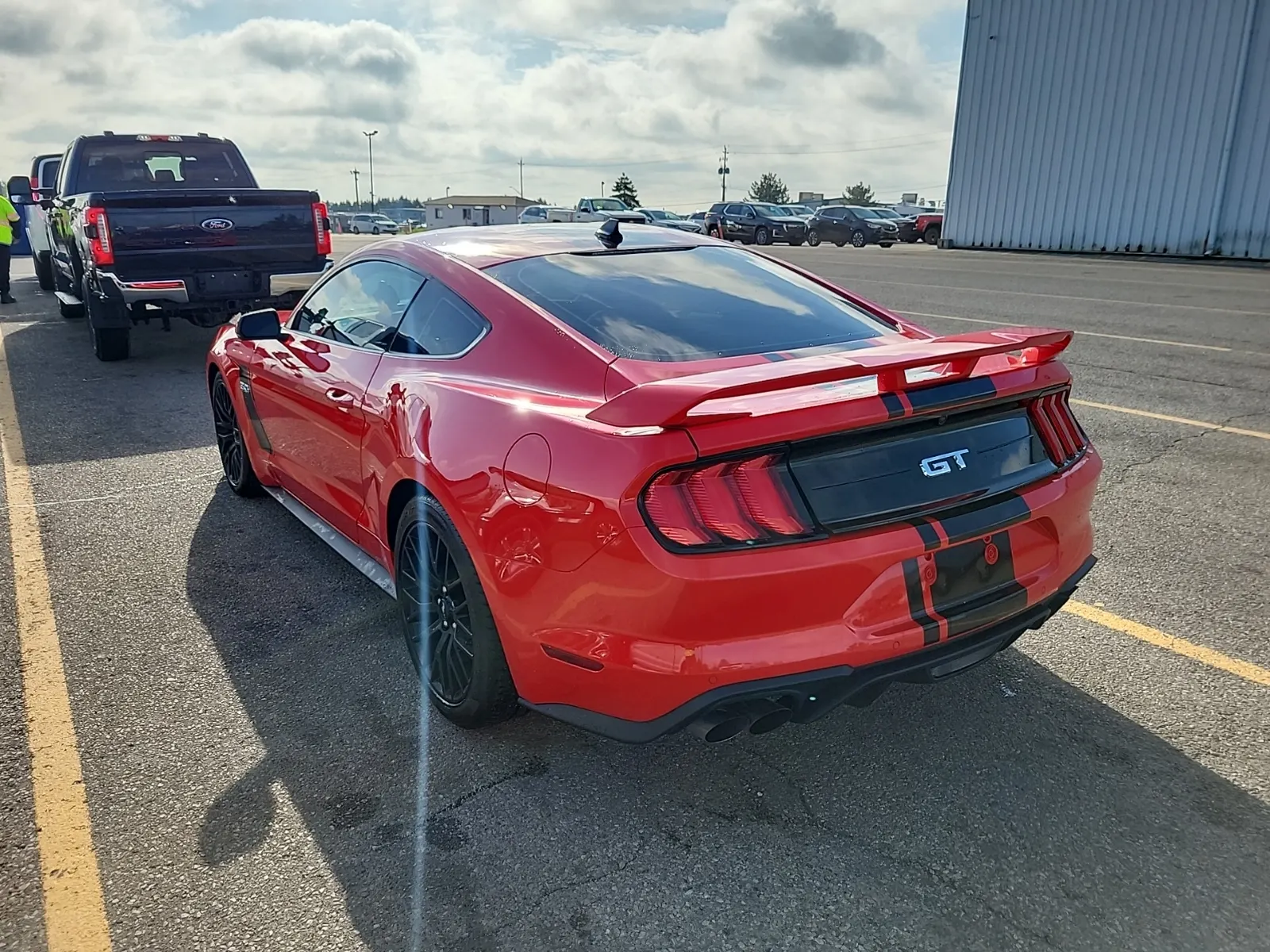 Driver Rear 3/4 Photo