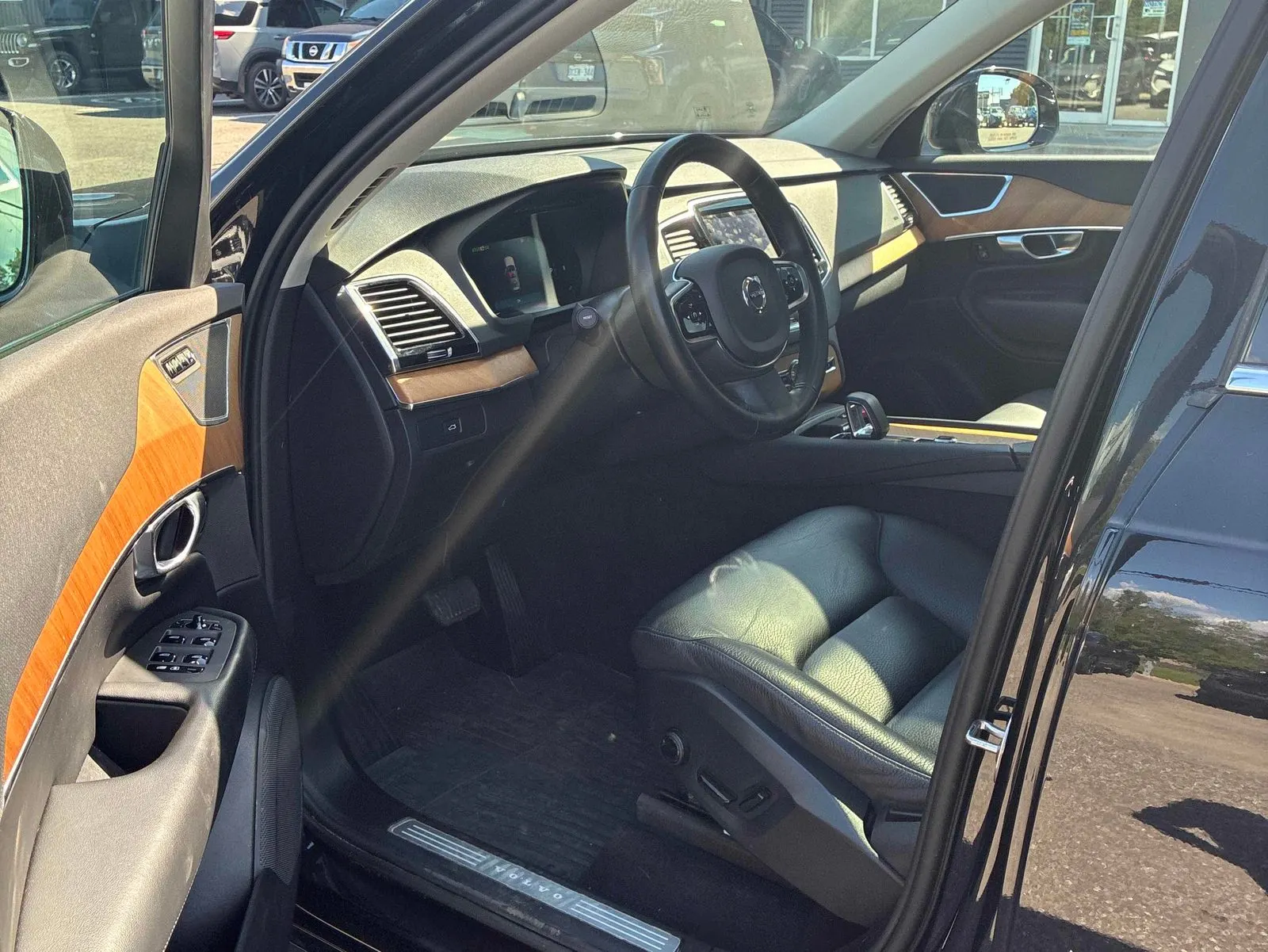 Interior driver side