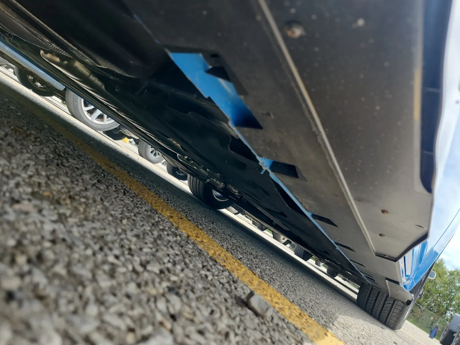 Undercarriage - Passenger Photo