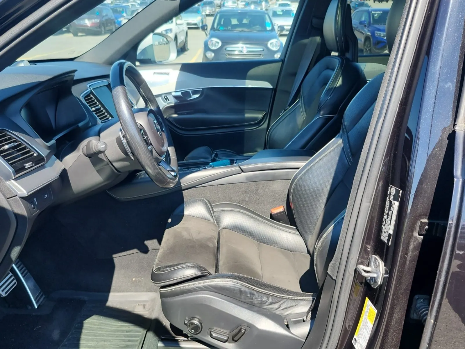 Front Interior Photo