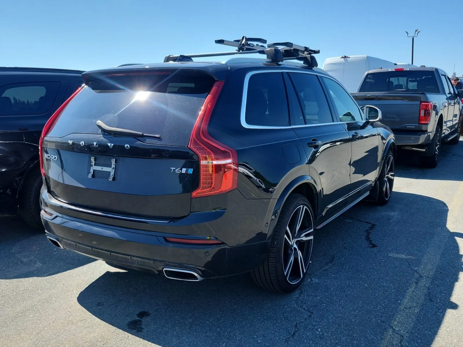 Passenger Rear 3/4 Photo