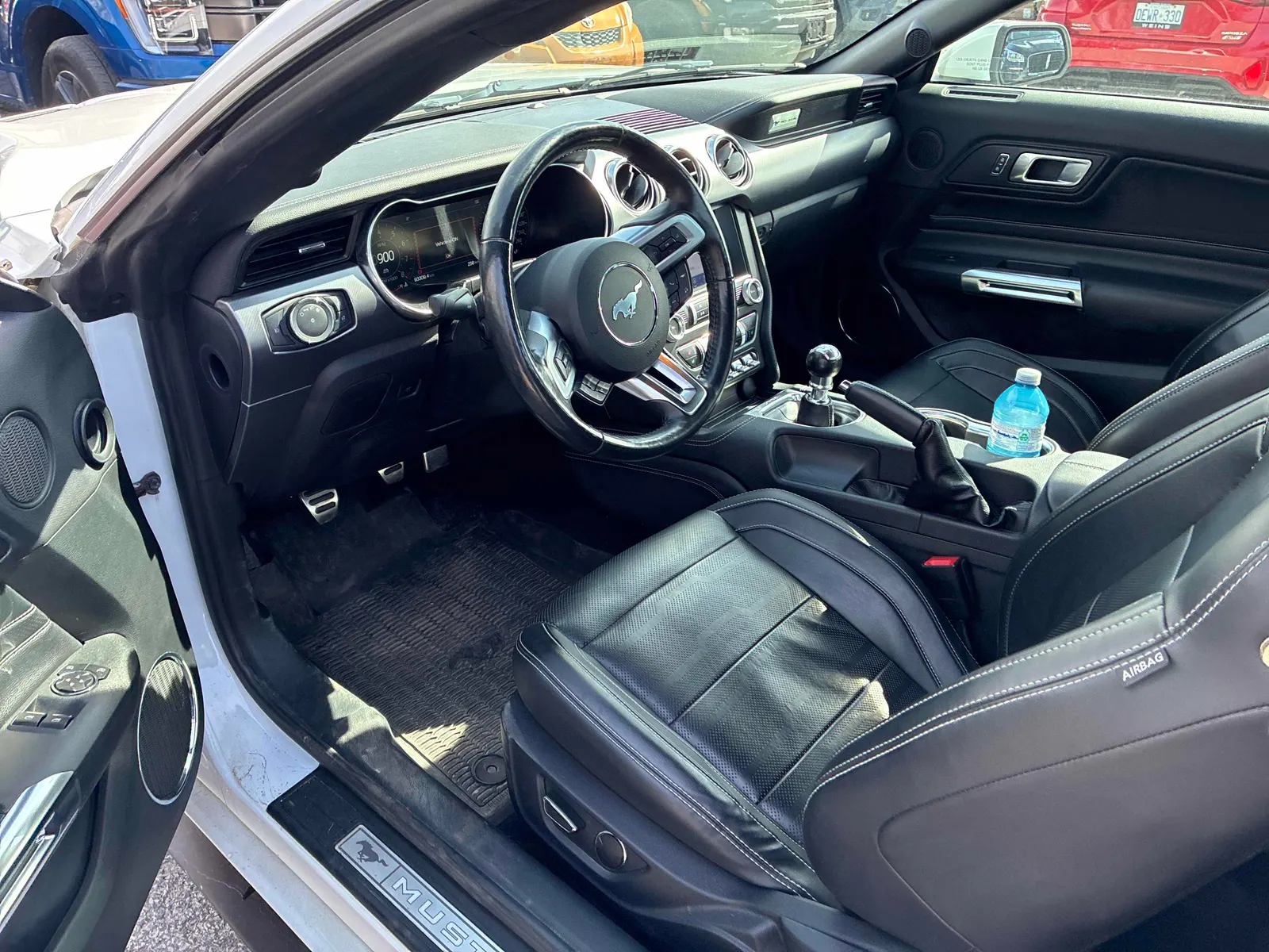 Interior driver side