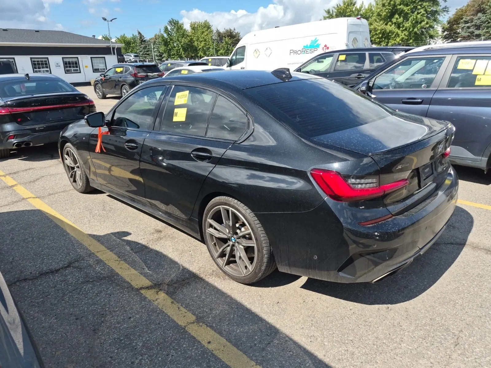 Driver Rear 3/4 Photo