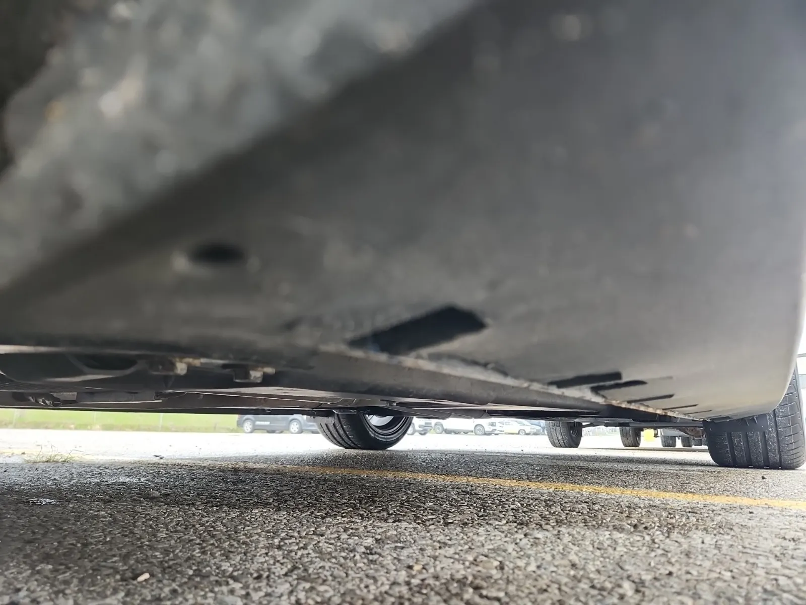Undercarriage - Driver Photo