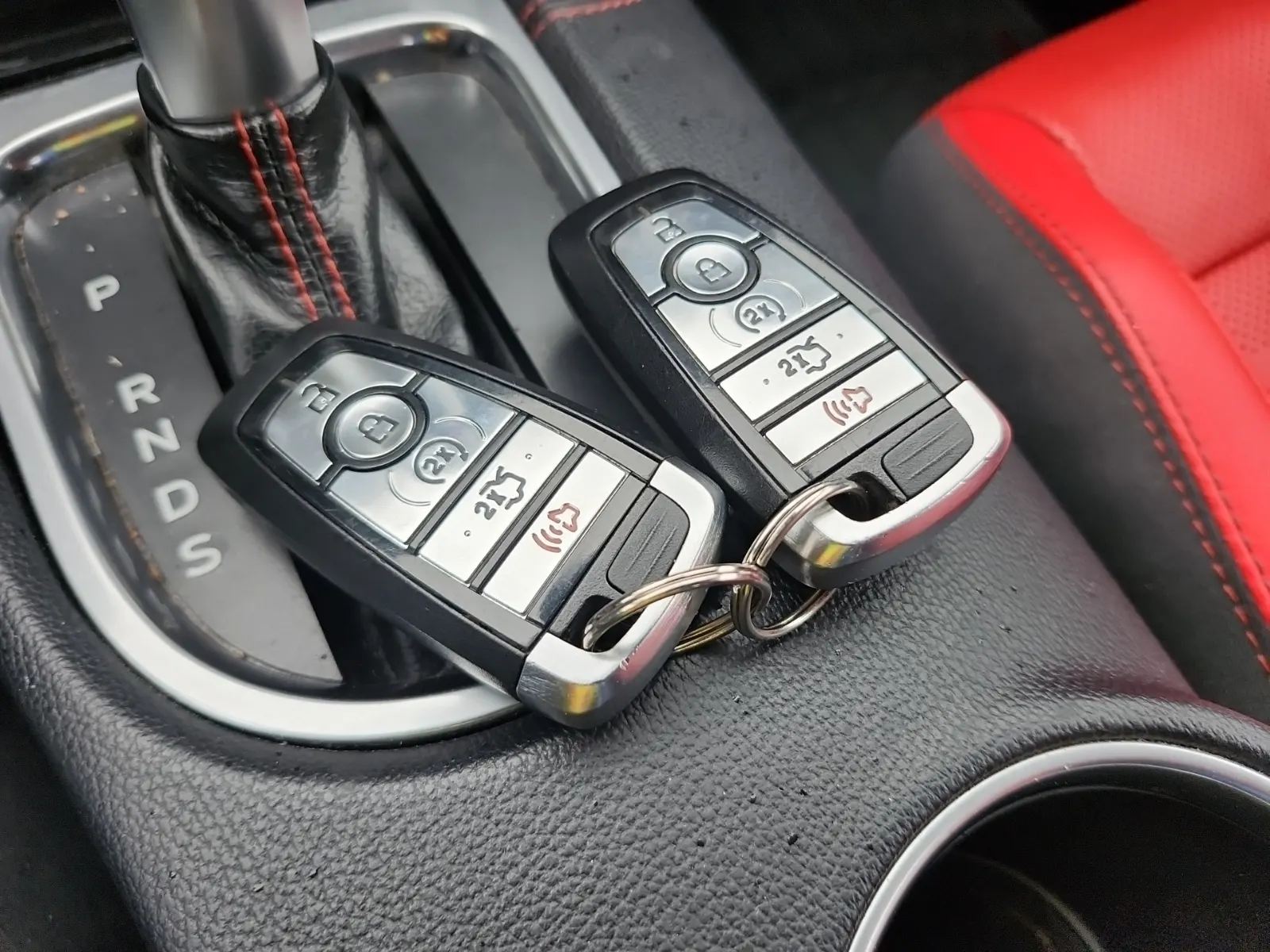 Keys/Fobs/Manual Photo