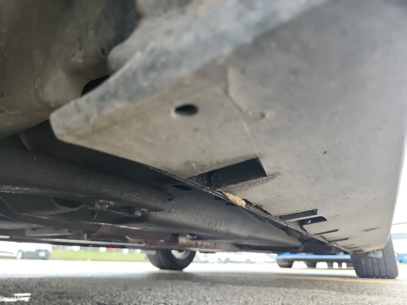 Undercarriage - Driver Photo