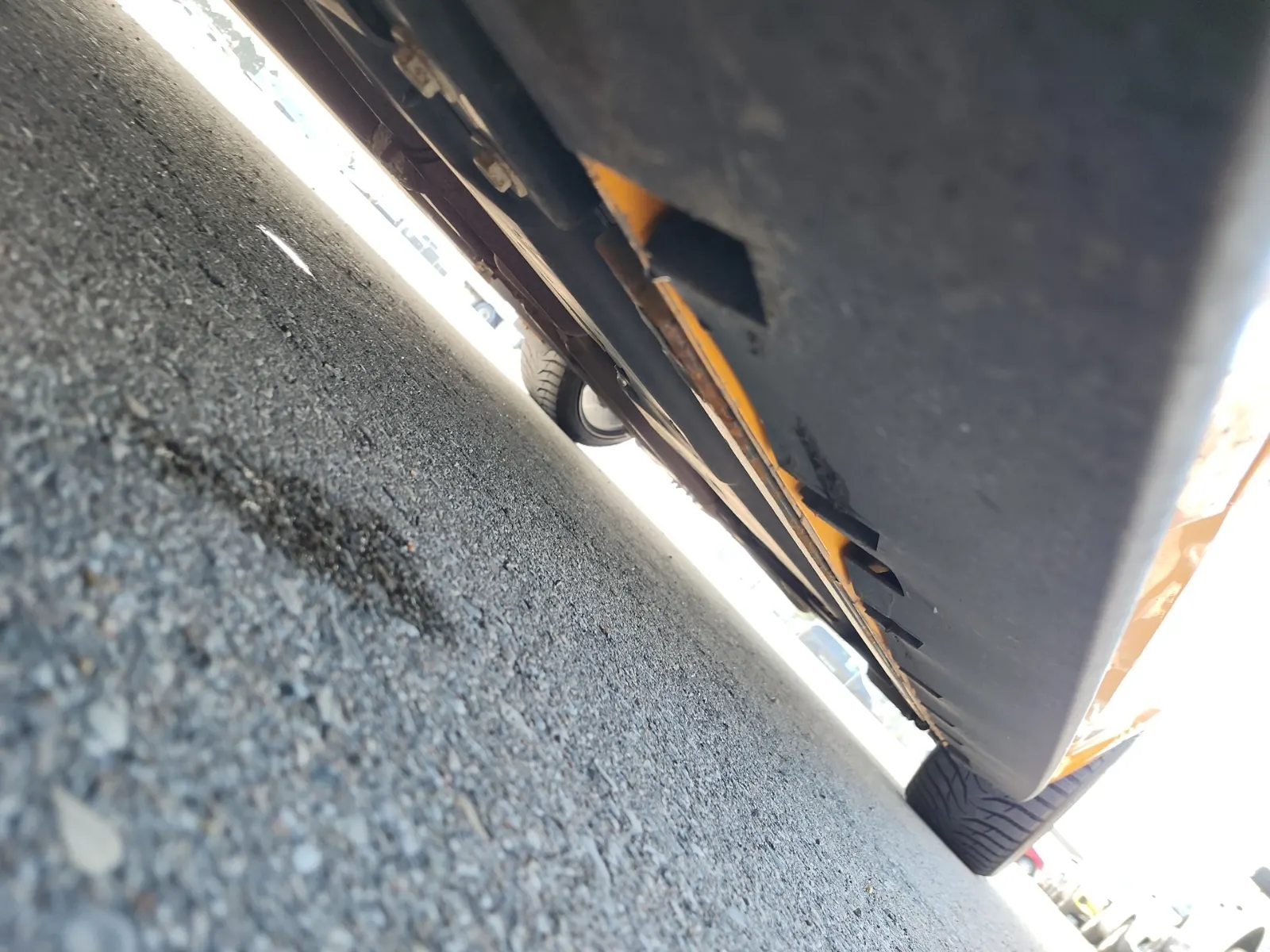 Undercarriage - Driver Photo