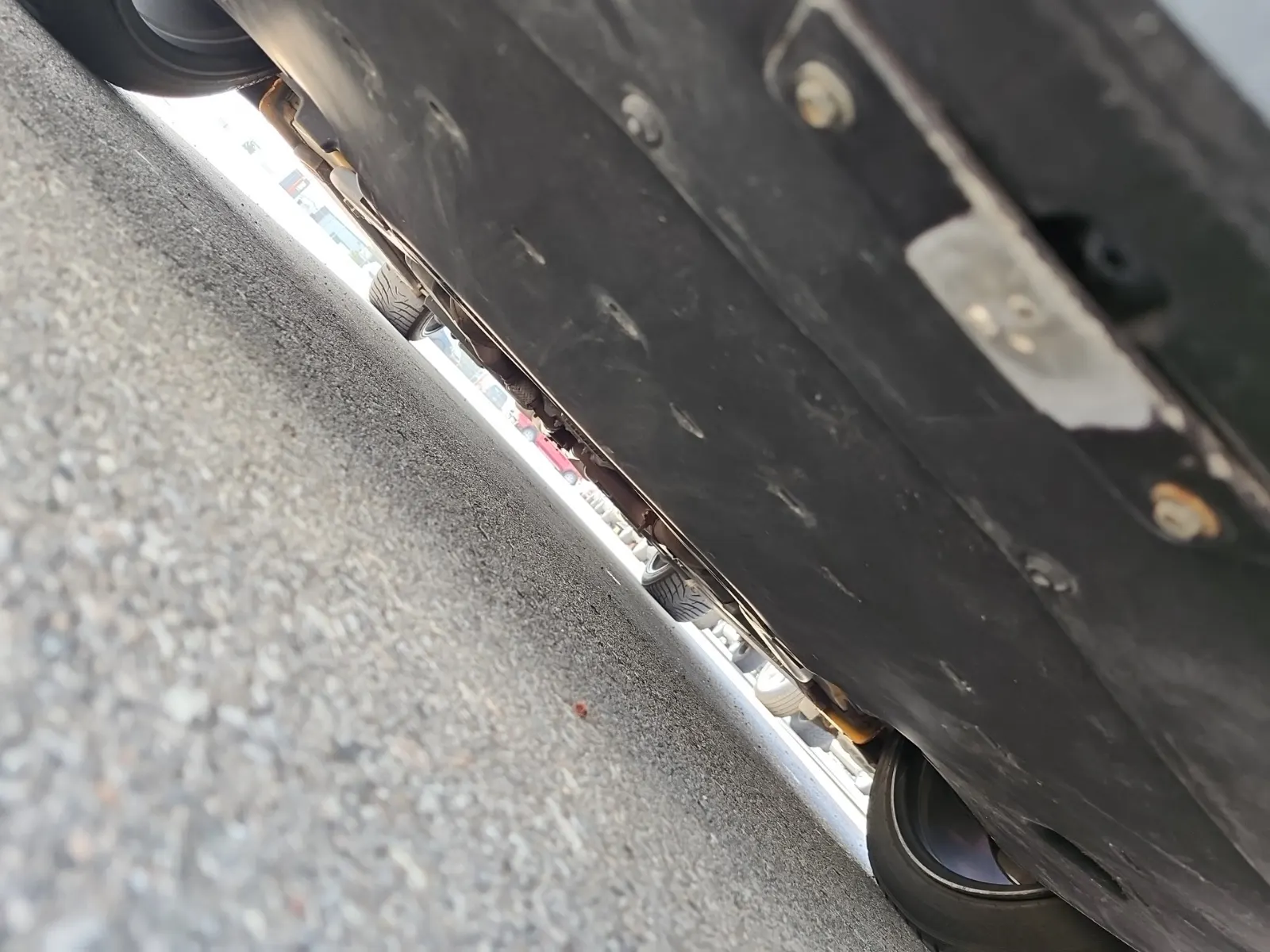 Undercarriage - Front Photo