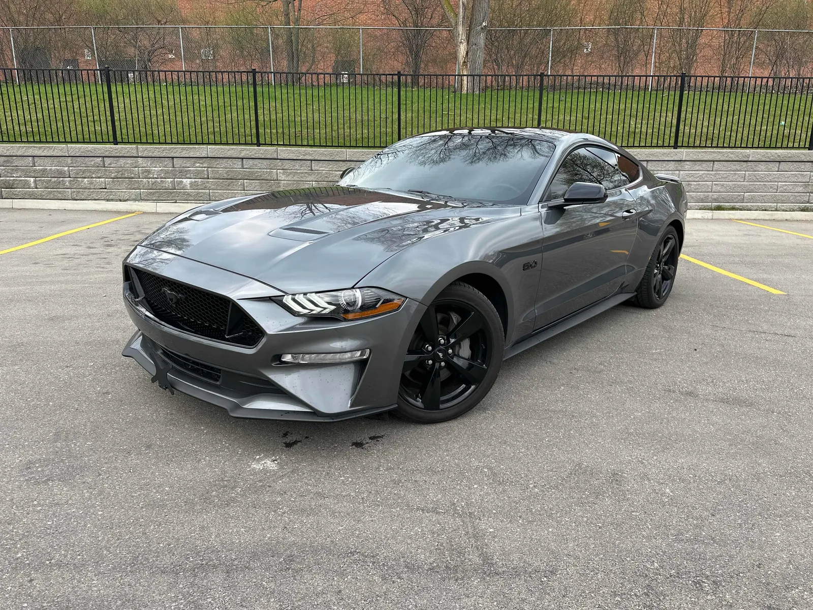 3/4 Front (Main image)