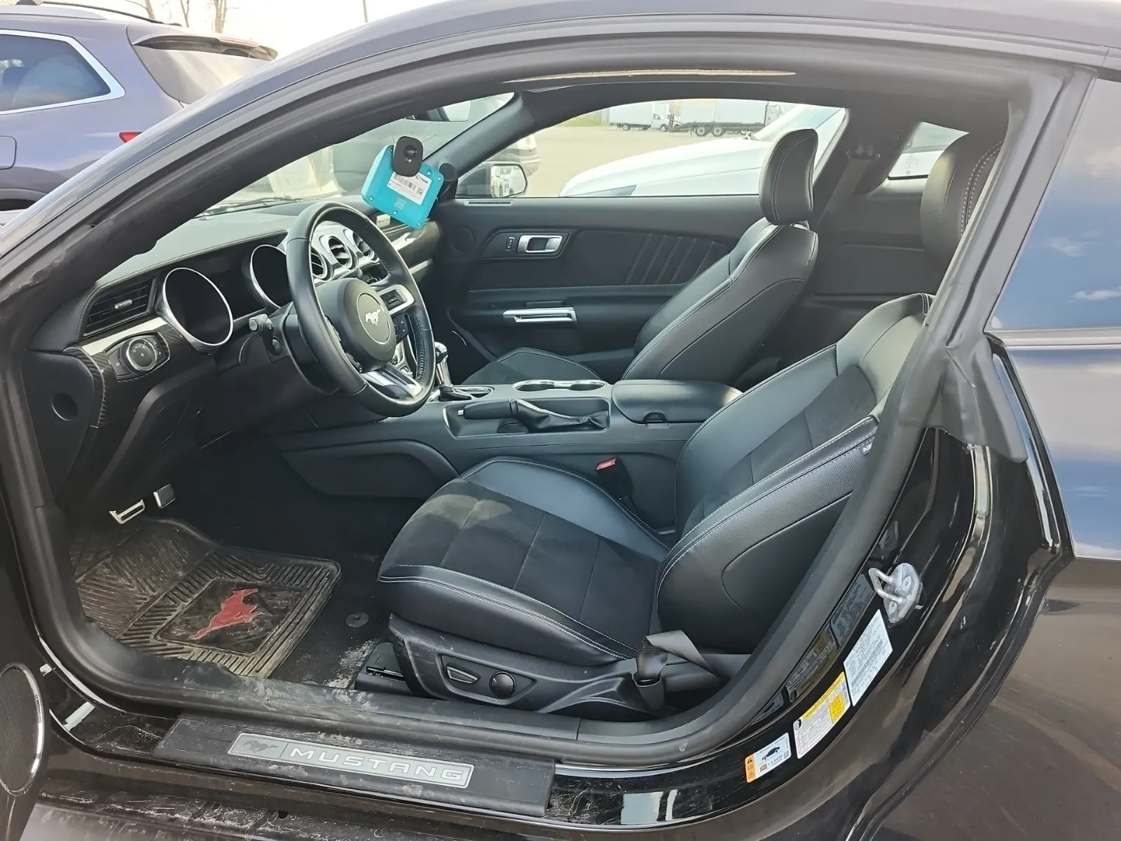 Front Interior Photo