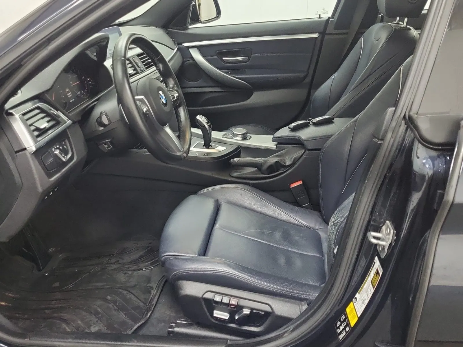 Front Interior Photo