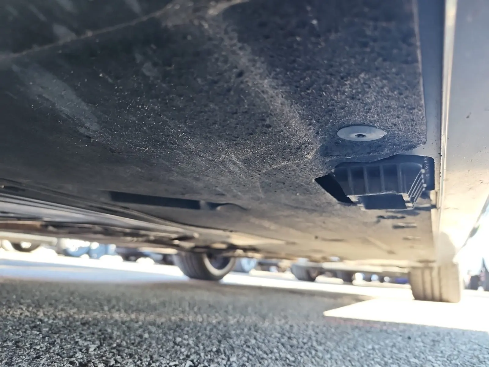 Undercarriage - Driver Photo