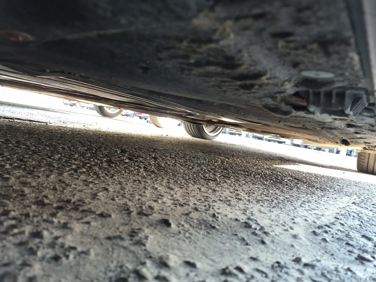 Undercarriage - Driver Photo