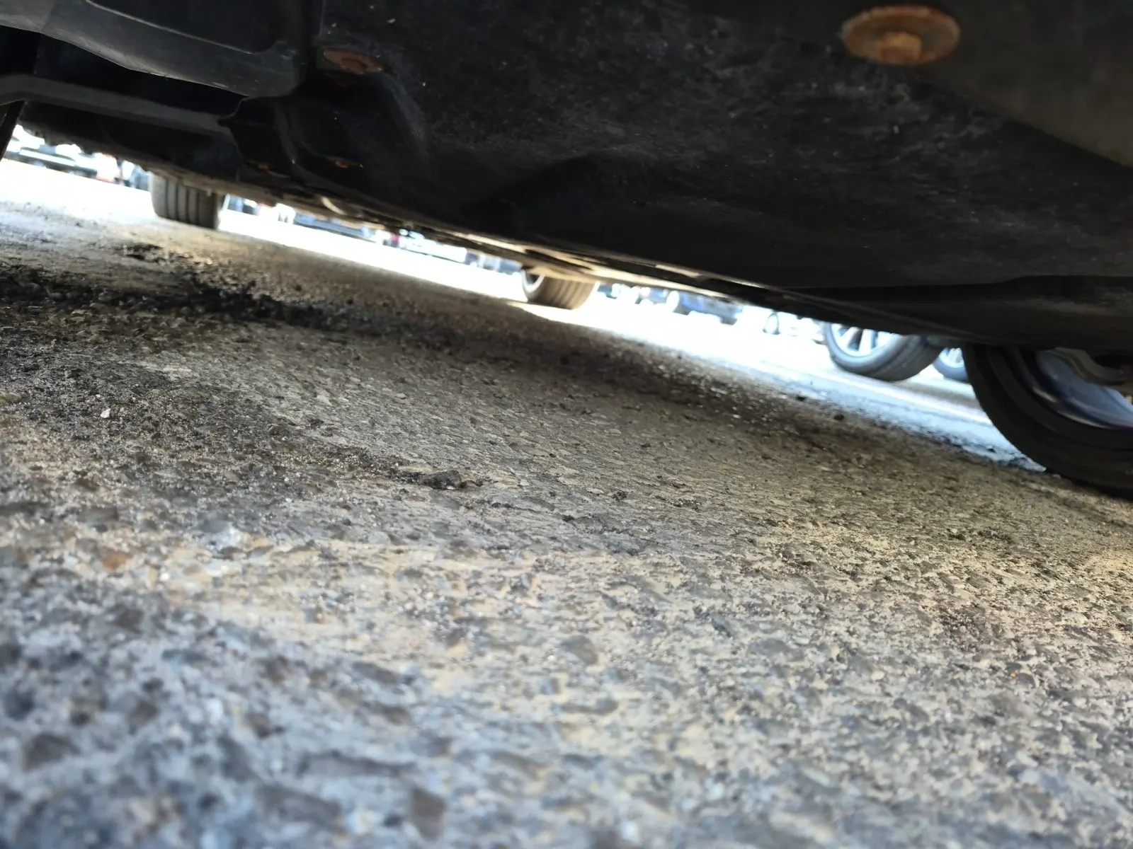 Undercarriage - Front Photo