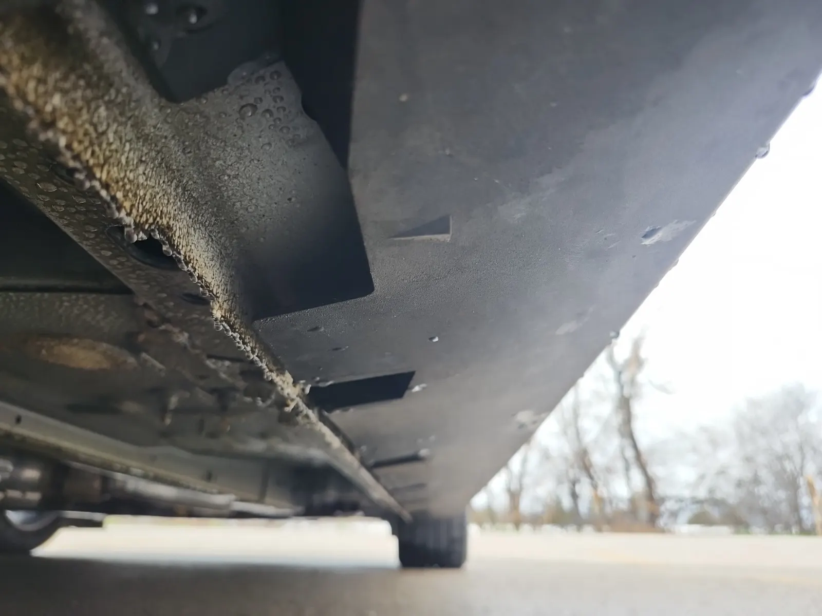 Undercarriage - Passenger Photo