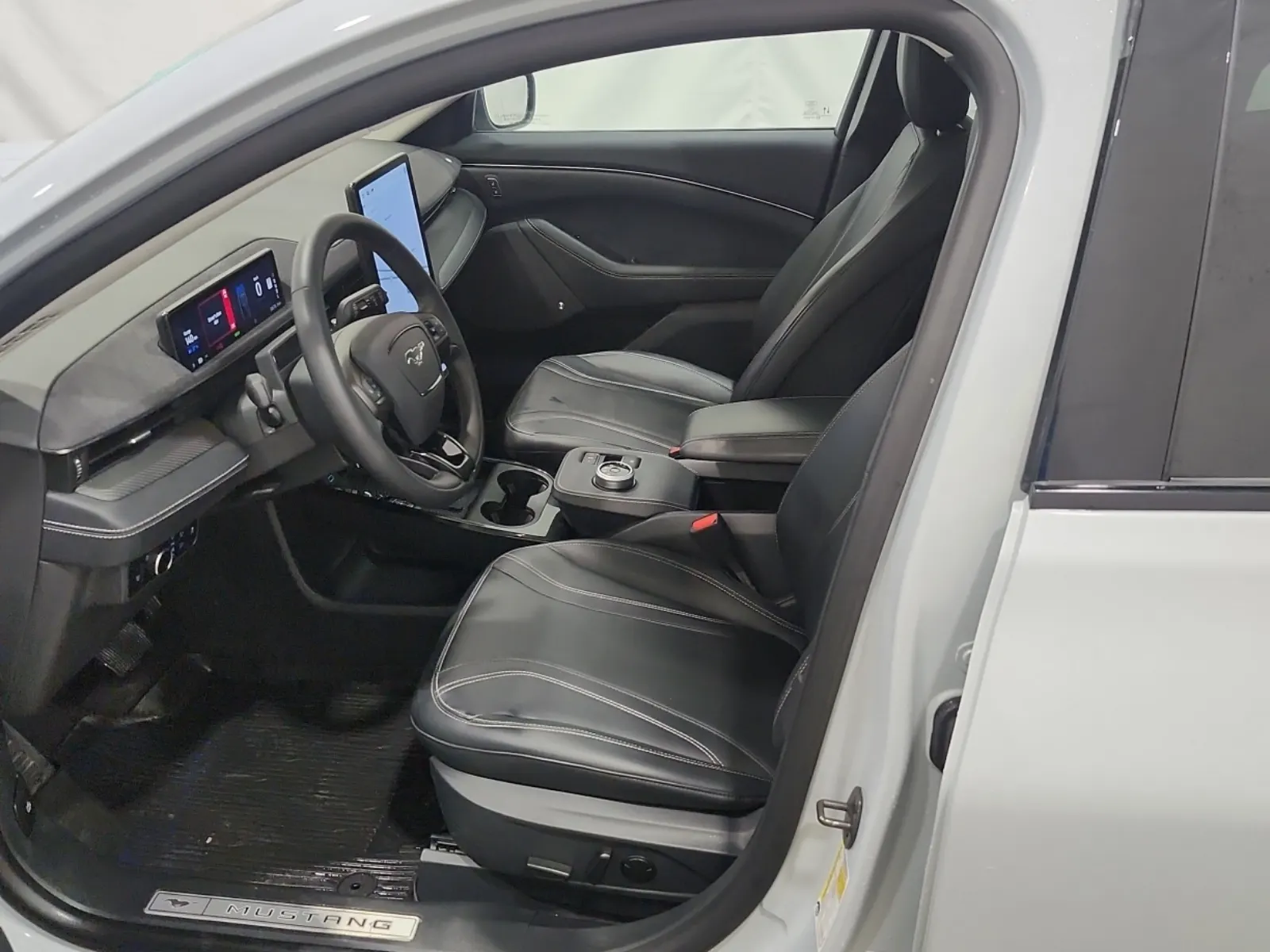 Front Interior Photo