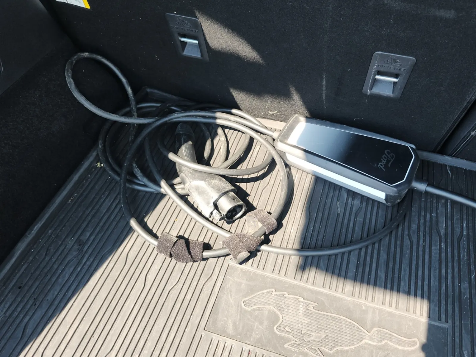Charging Cable Photo