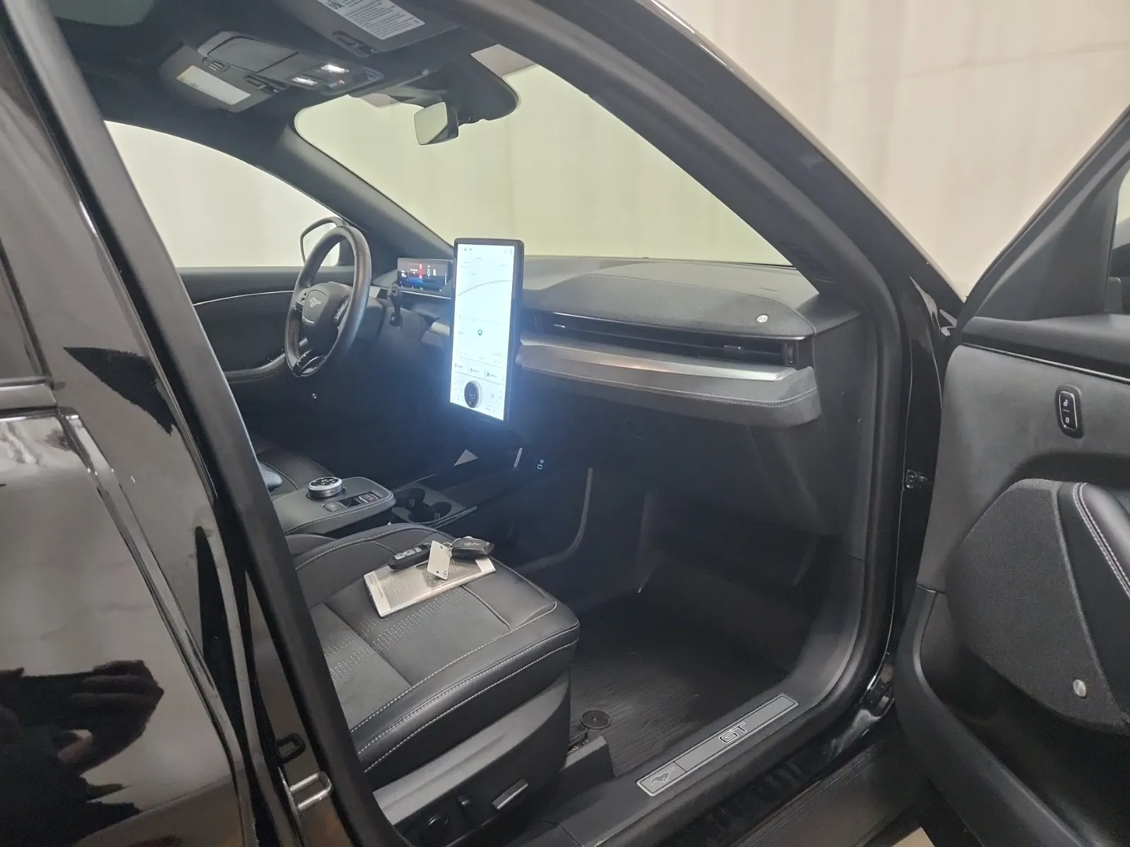 Right Side Interior Photo