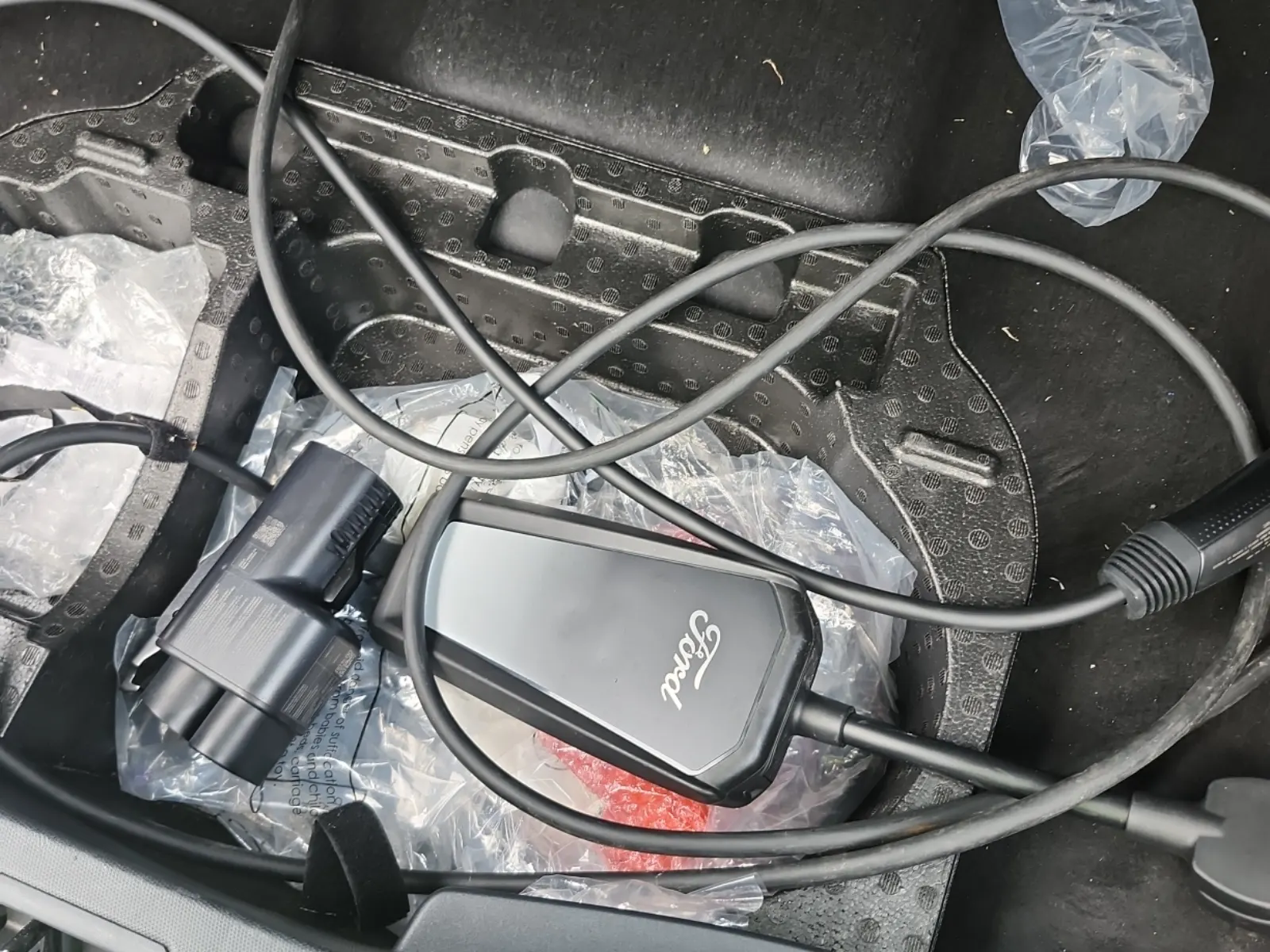 Charging Cable Photo
