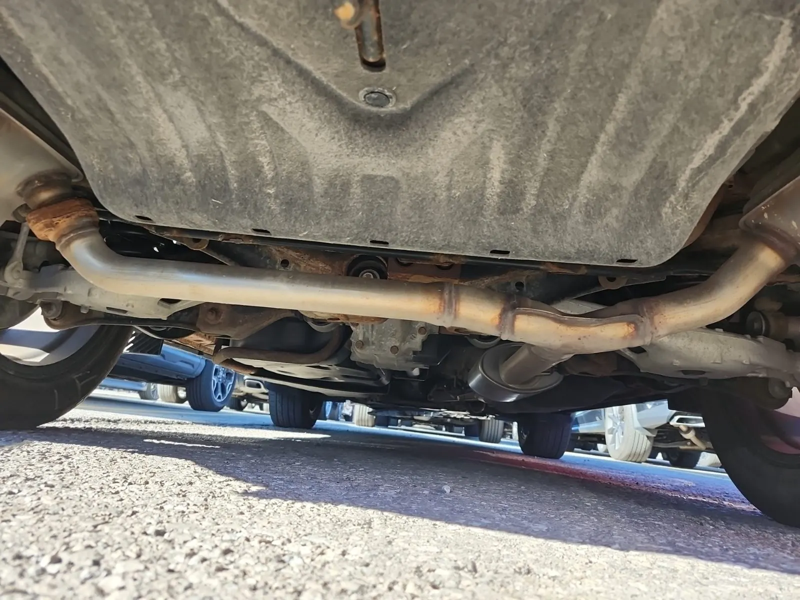Undercarriage - Rear Photo