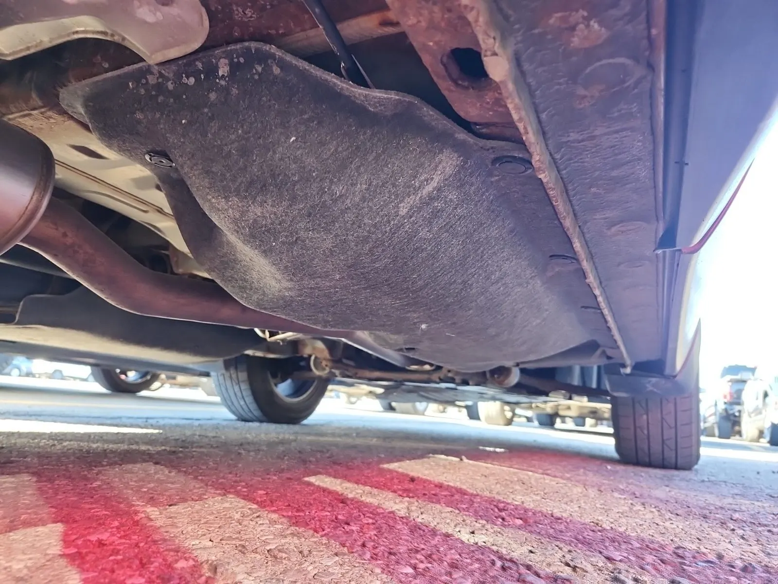 Undercarriage - Passenger Photo