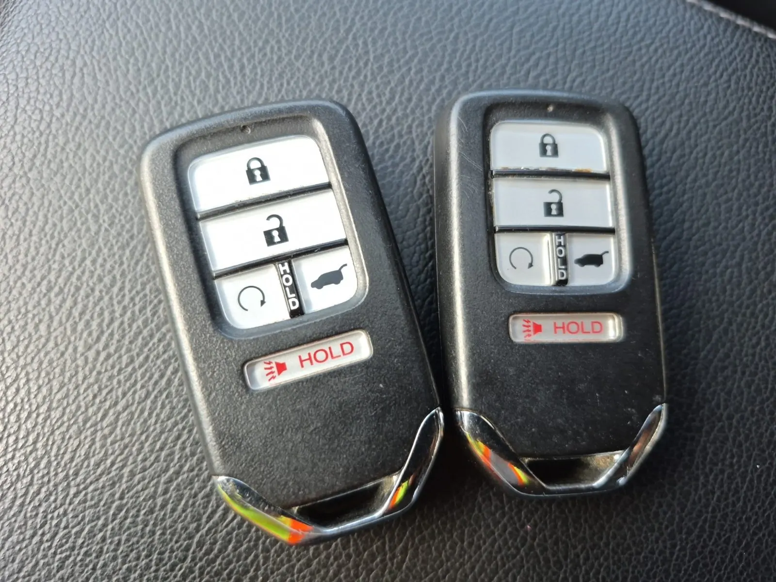 Keys/Fobs/Manual Photo