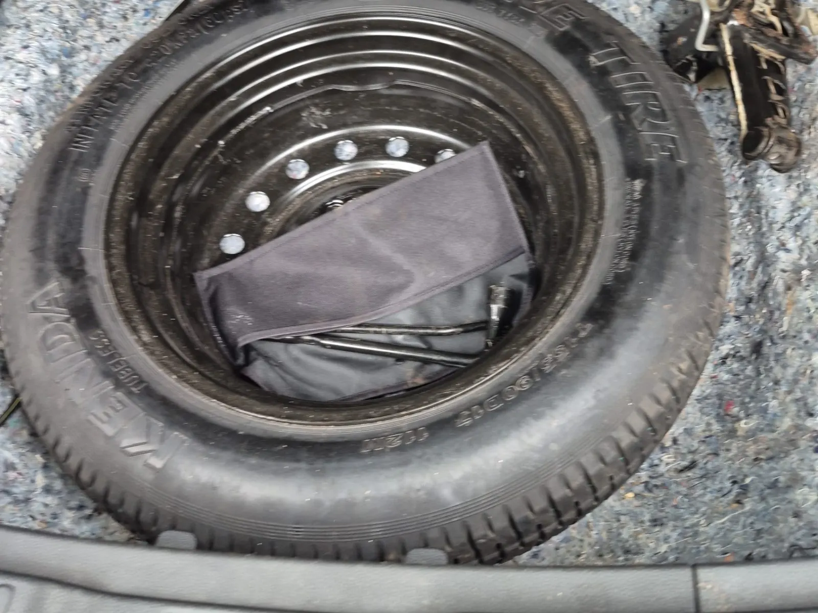 Spare Tire & Wheel Photo