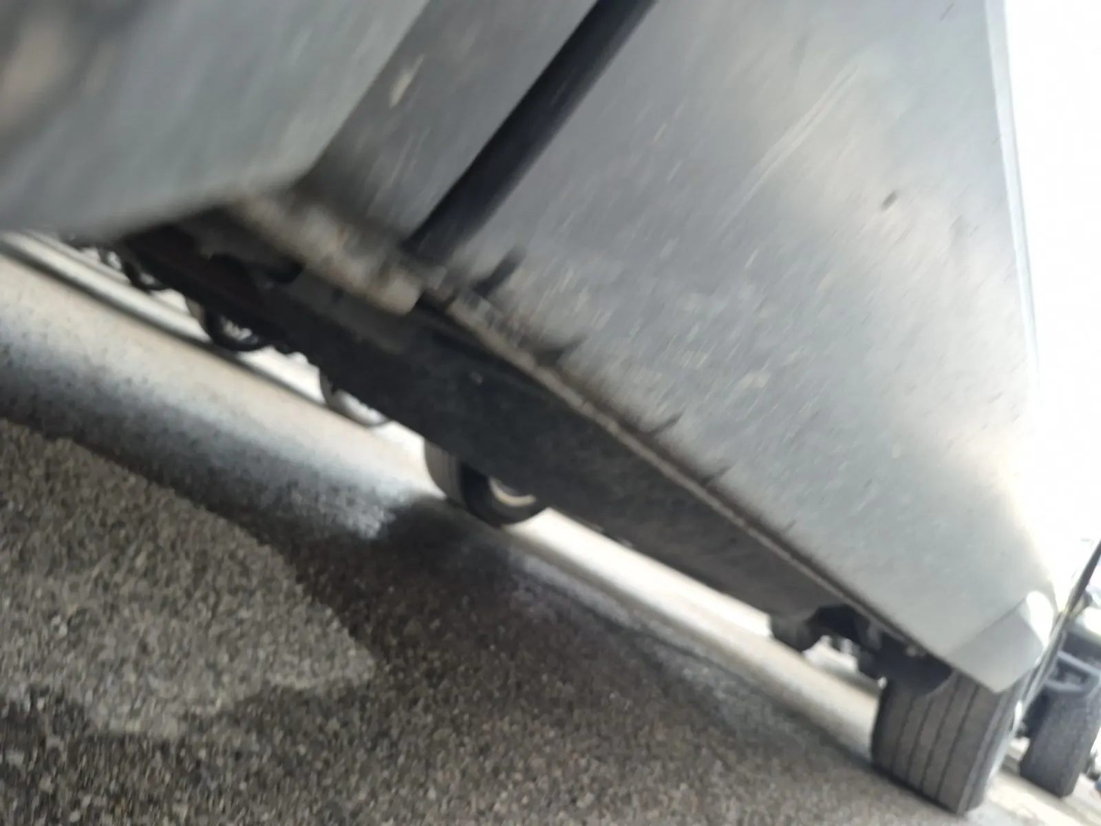 Undercarriage - Driver Photo