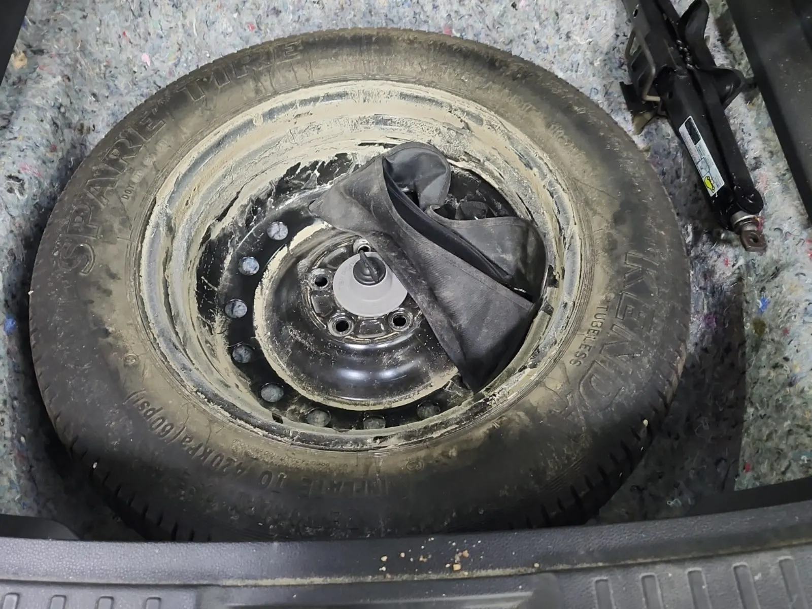 Spare Tire & Wheel Photo