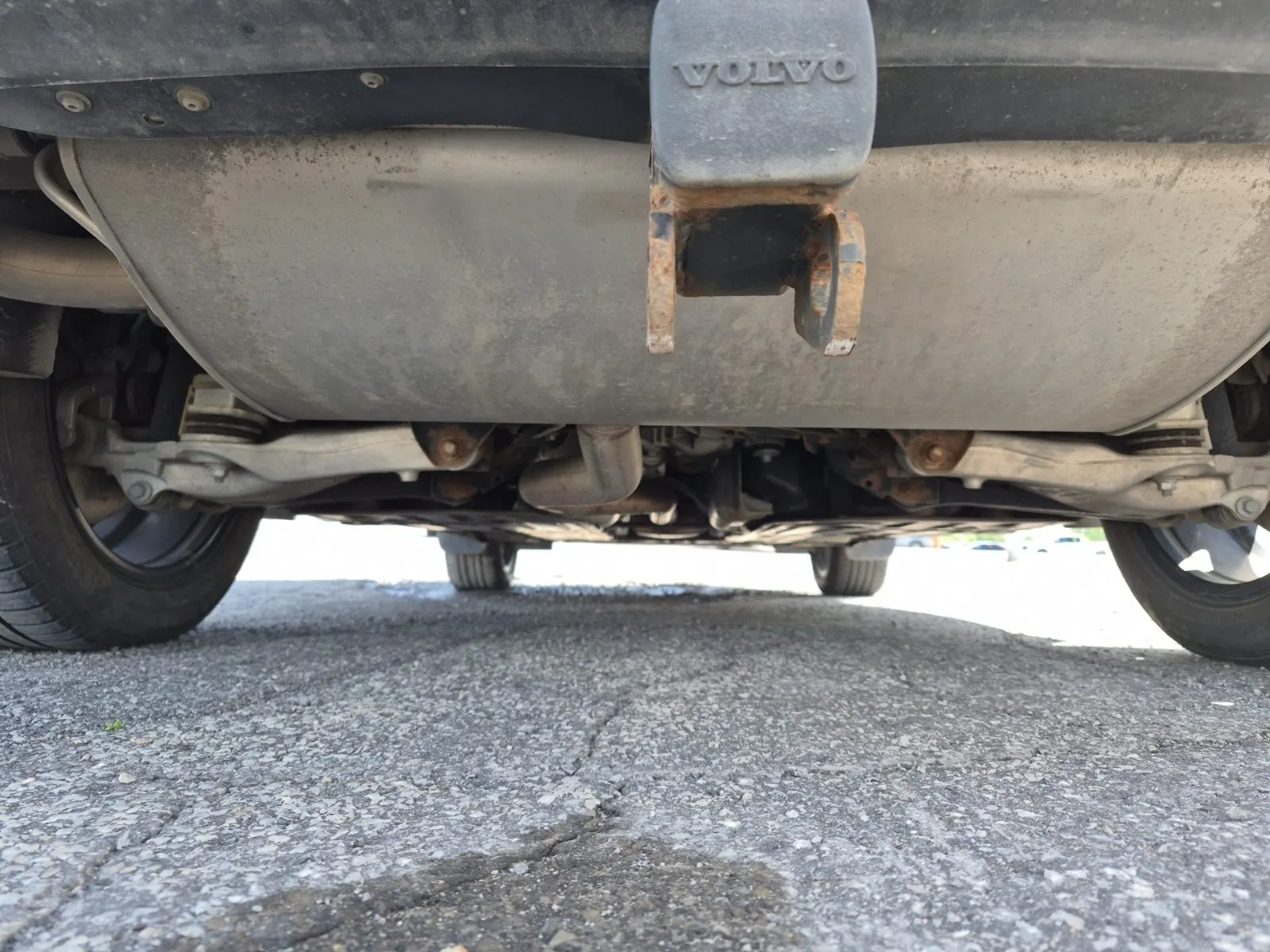 Undercarriage - Rear Photo