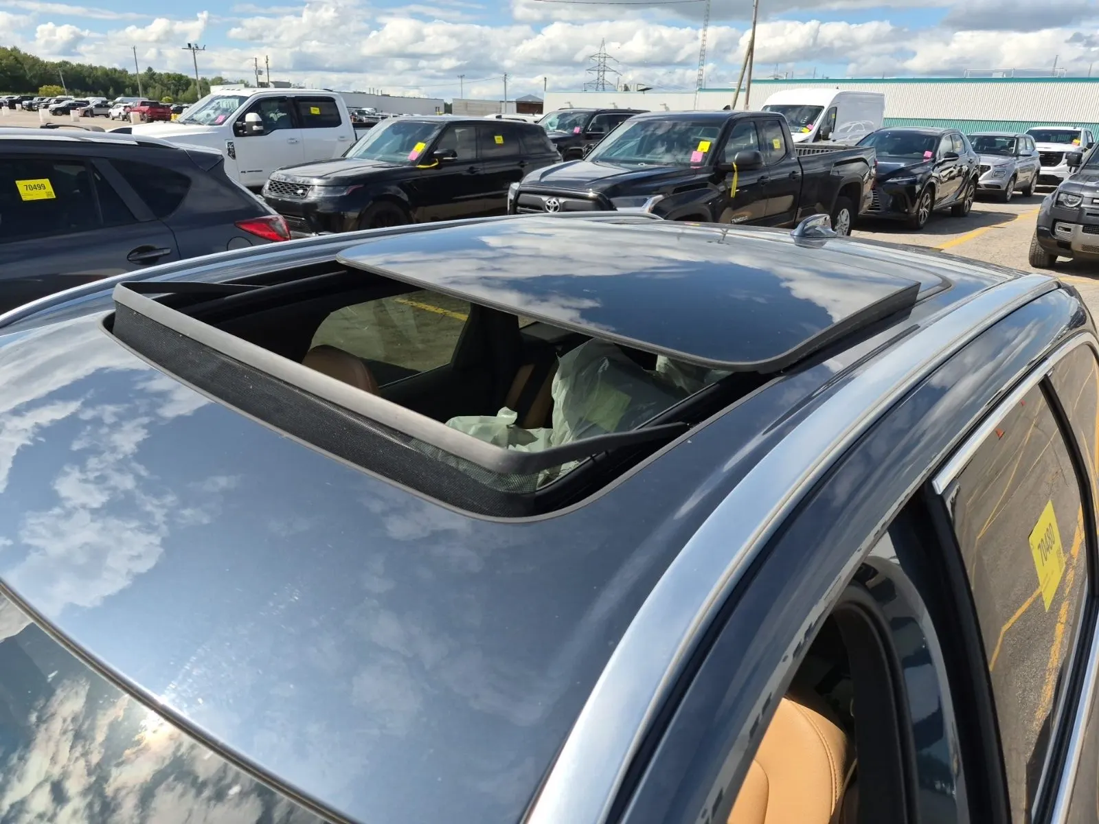 Exterior Roof Photo