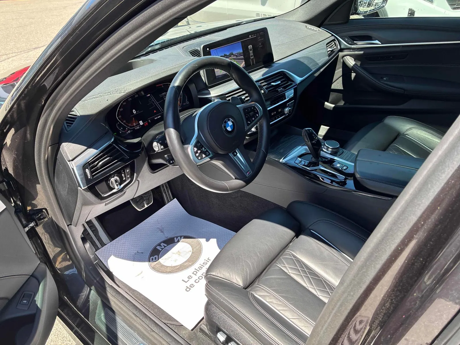 Interior driver side