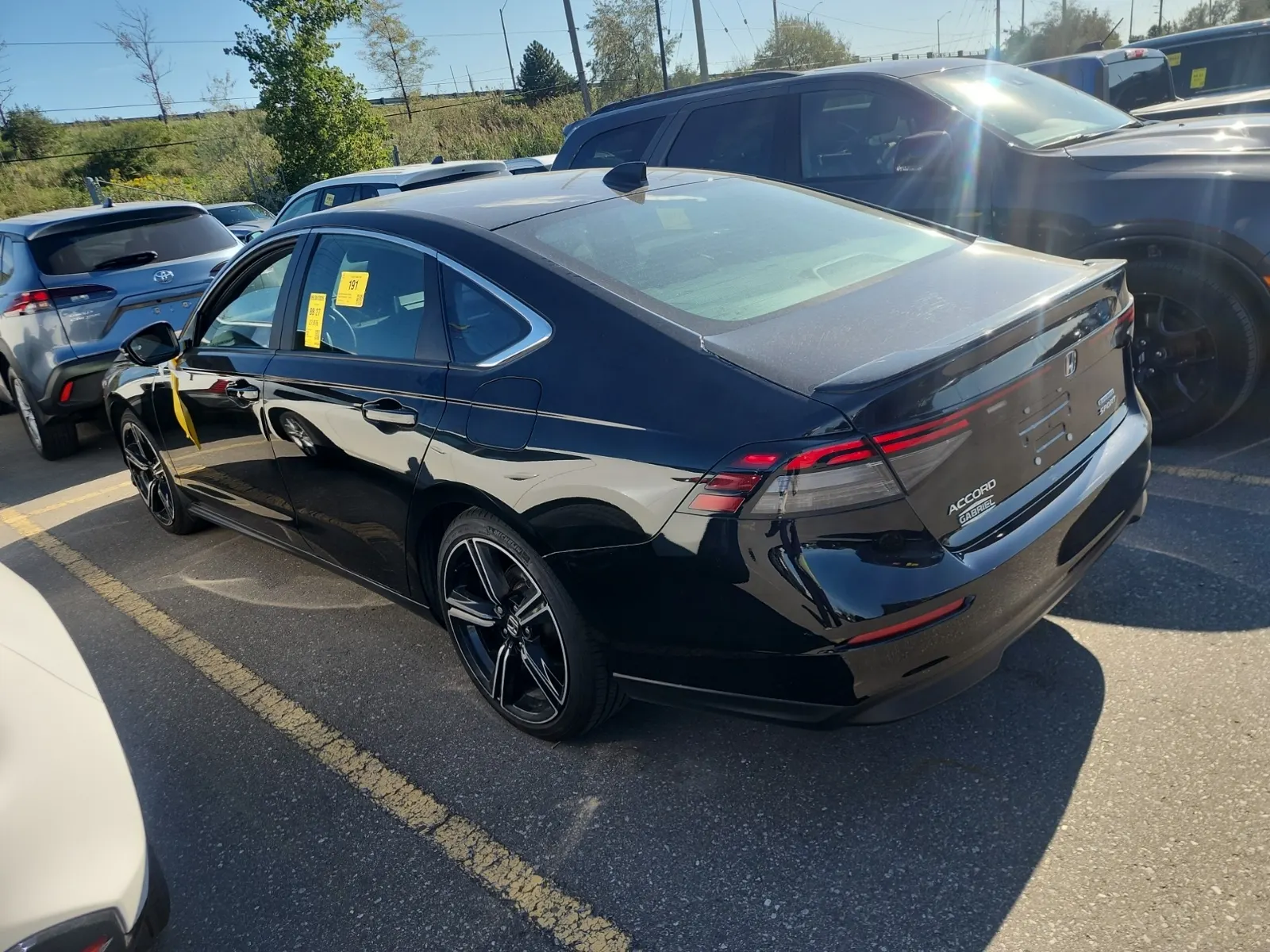 Driver Rear 3/4 Photo