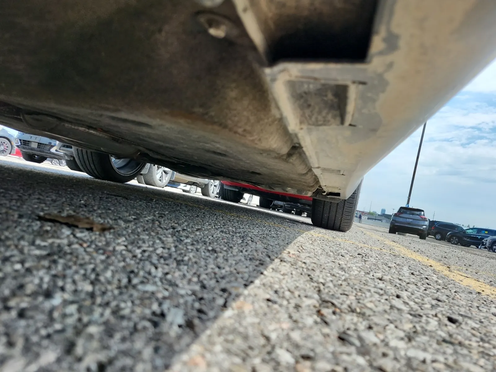 Undercarriage - Driver Photo